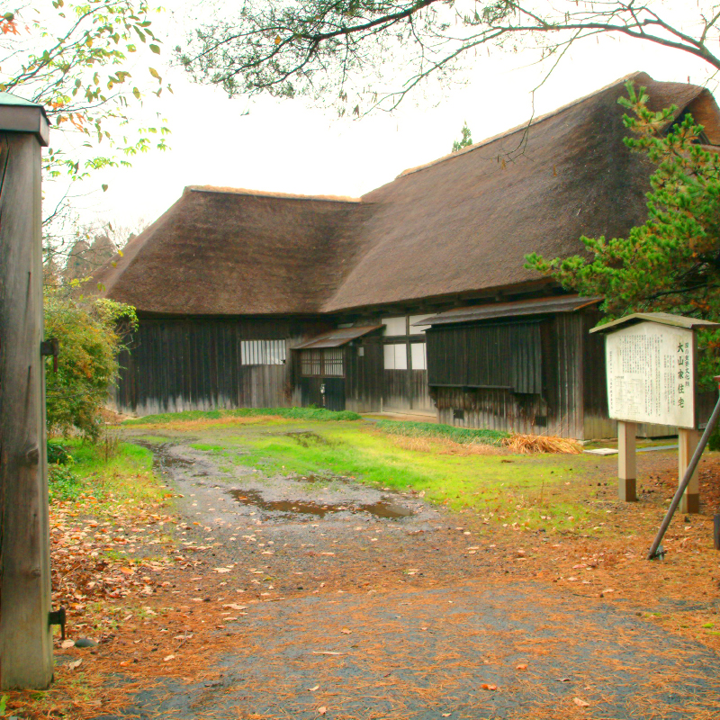 江戸時代末期における東北の農家の暮らしぶりを今に伝える建築物で、国の重要文化財に指定されています。見学は予約制となっています。
